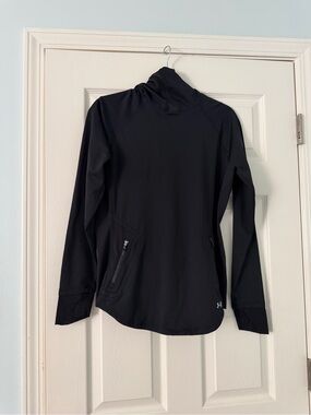 Under Armour Black Hooded Lightweight Pullover Jacket